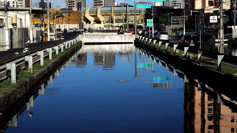 Defesa Civil de Aracaju emite alerta de maré alta na Capital