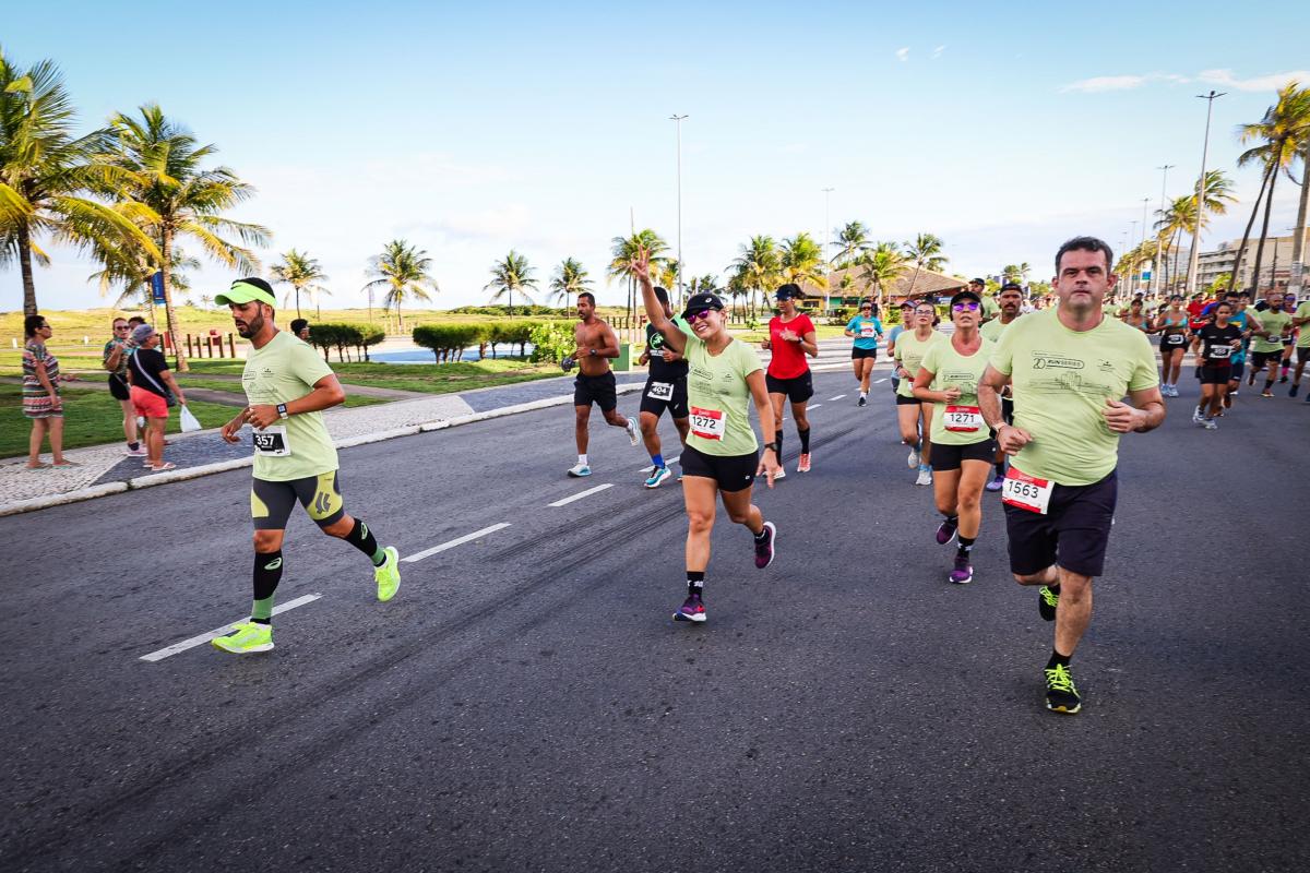 Santander TF Run Series reúne milhares de atletas em Aracaju