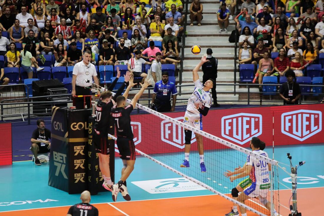 Superliga: Sesi-Bauru conquista bicampeonato em Recife neste domingo (28)