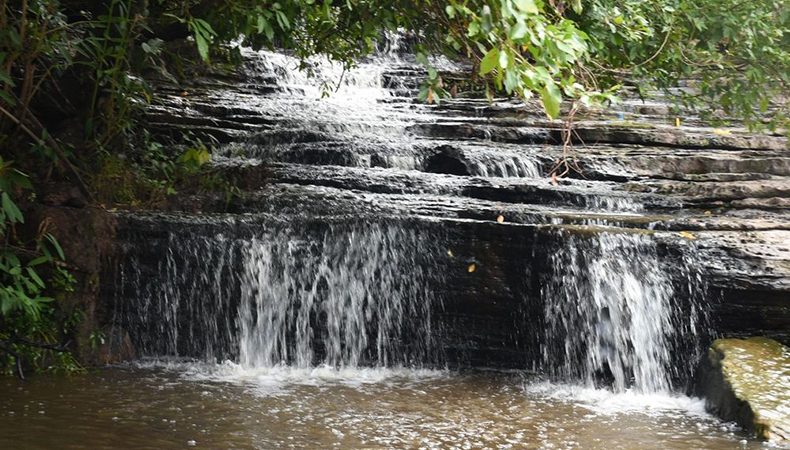 Cachoeiras do Norte do Piauí encantam pela beleza e exuberância