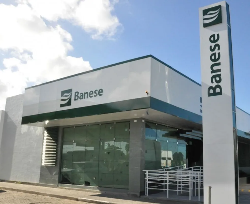 Governador de Sergipe anuncia concurso para técnico bancário do Banese