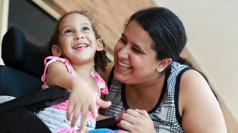 Maternidade atípica: histórias de amor de quem também tem o direito de sorrir