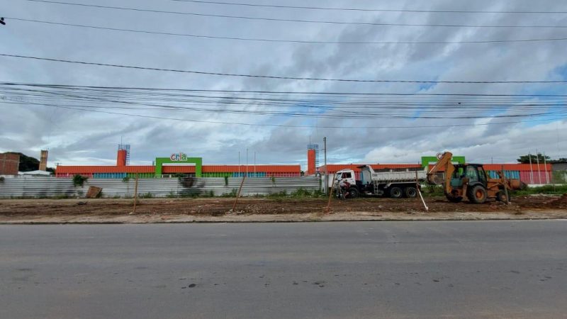 Seplag comemora reintegração de posse tranquila em área de creches Cria no Benedito Bentes