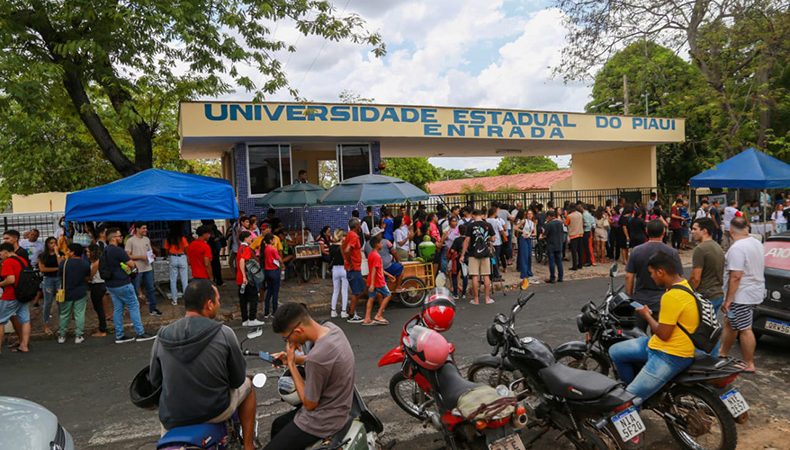 Mais de 125 mil estudantes do Piauí se inscreveram para o Enem 2024