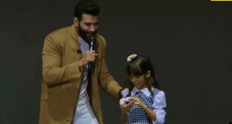 Show de Gusttavo Lima leva mais de 56 mil pessoas ao Parque do Povo, em Campina Grande