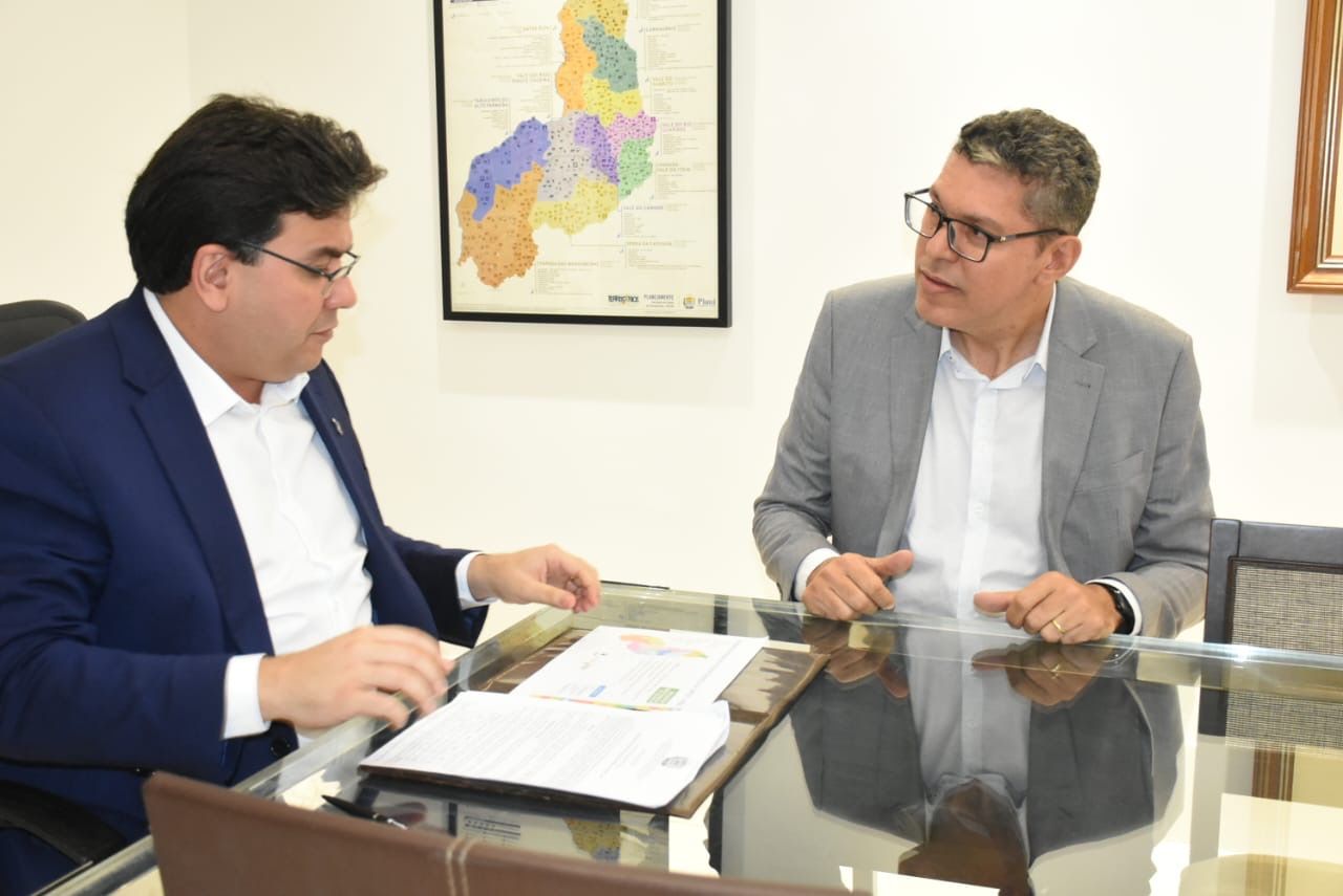 Rafael Fonteles lança edital de bolsas de pesquisa contemplando todos os Territórios de Desenvolvimento do Piauí