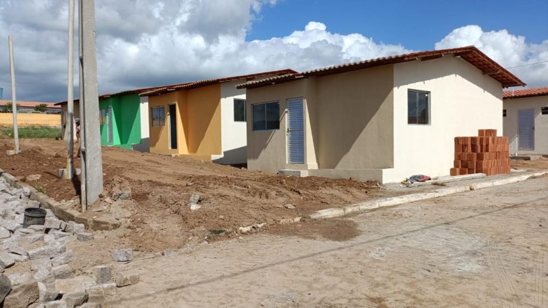 Governo entrega primeiras casas do Conjunto Habitacional Urbano Wanderley, em Senador Rui Palmeira nesta segunda-feira