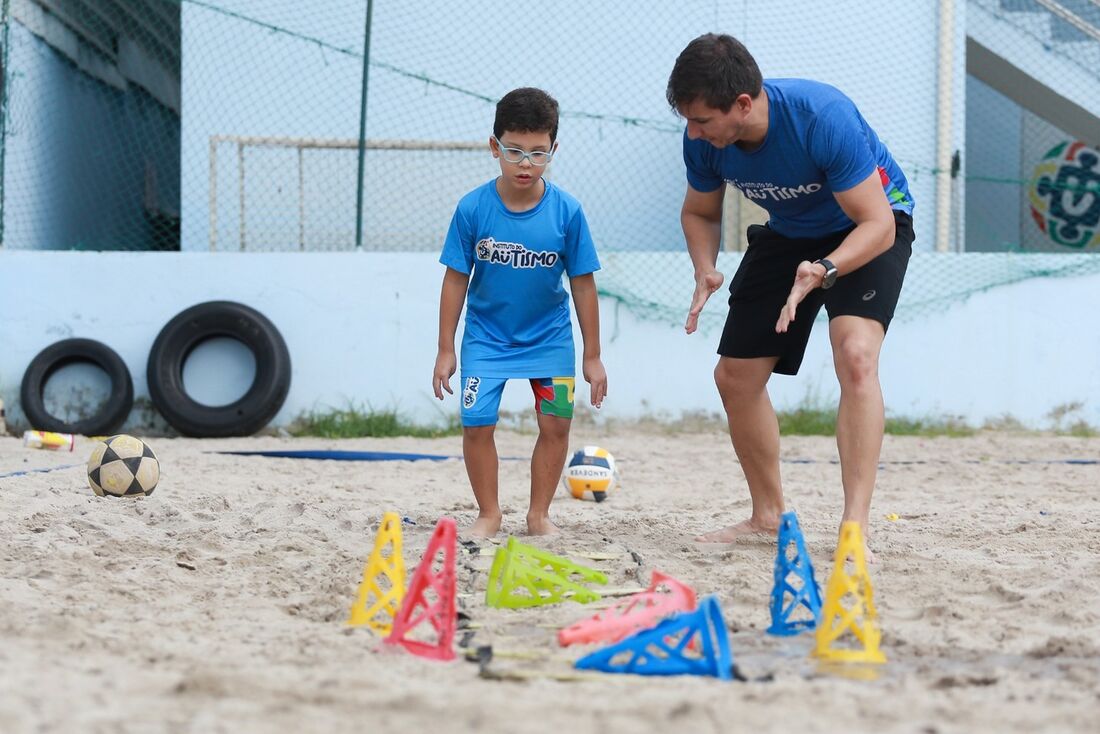 Psicomotricidade e autismo: como o brincar dirigido e os esportes ajudam no desenvolvimento