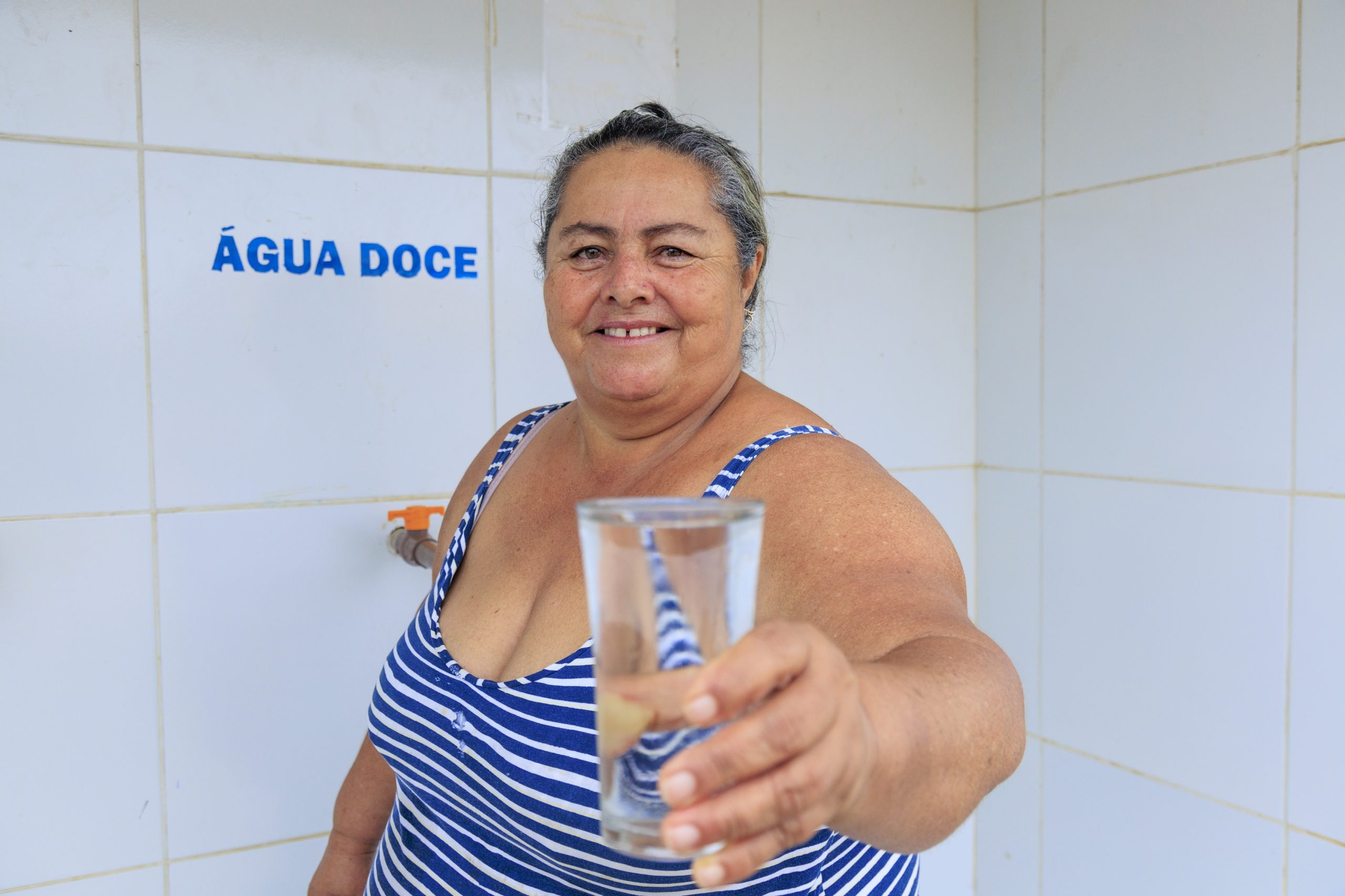 Mais de 5 mil sergipanos têm acesso à água potável por meio do programa Água Doce