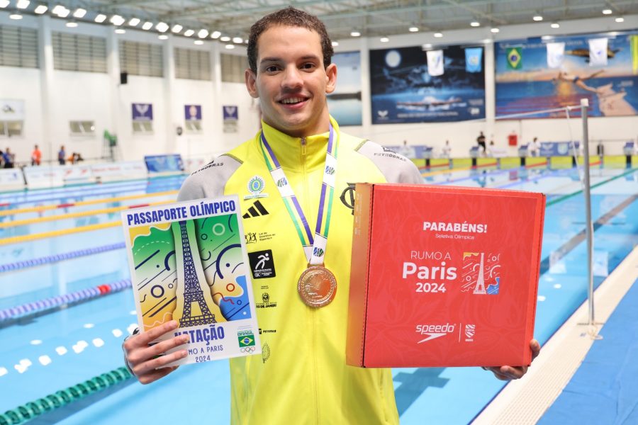 Após treinar na Piscina Olímpica da Bahia, Guilherme Caribé inicia disputas em Paris 2024 neste final de semana