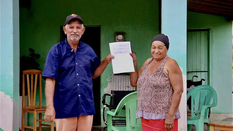 Agricultores fazem cadastramento e mudam de vida com água do Canal do Sertão