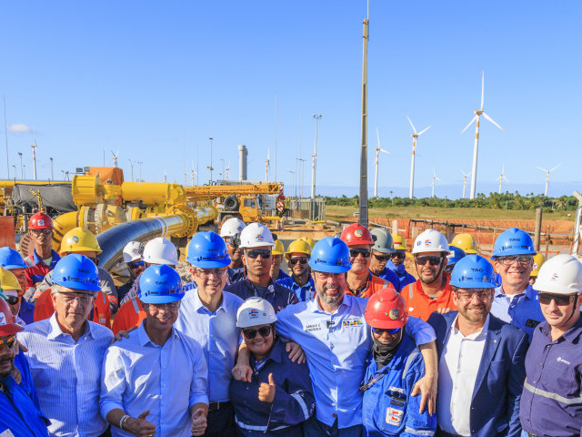 Governador Fábio Mitidieri e ministros visitam obra de conexão do terminal de GNL da Eneva à malha de transporte da TAG