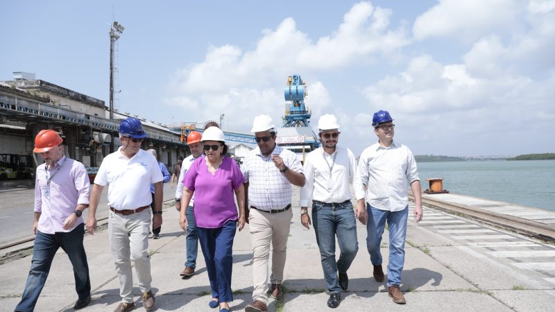 Porto de Natal embarca 6 mil toneladas de frutas semanalmente