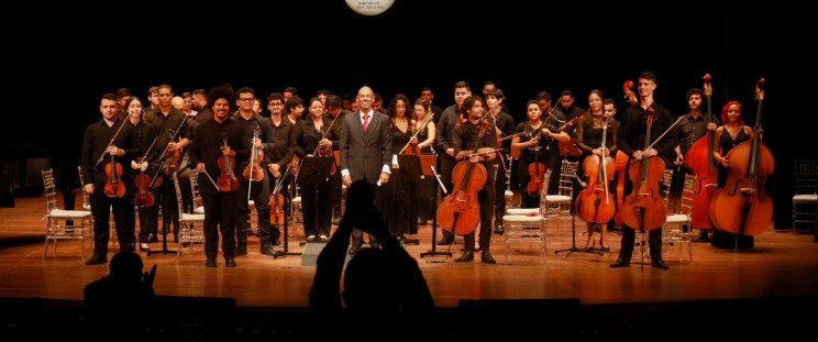 Com “casa cheia”, Teatro Arthur Azevedo recebe concerto sinfônico em celebração aos 50 anos de relações diplomáticas entre China e Brasil