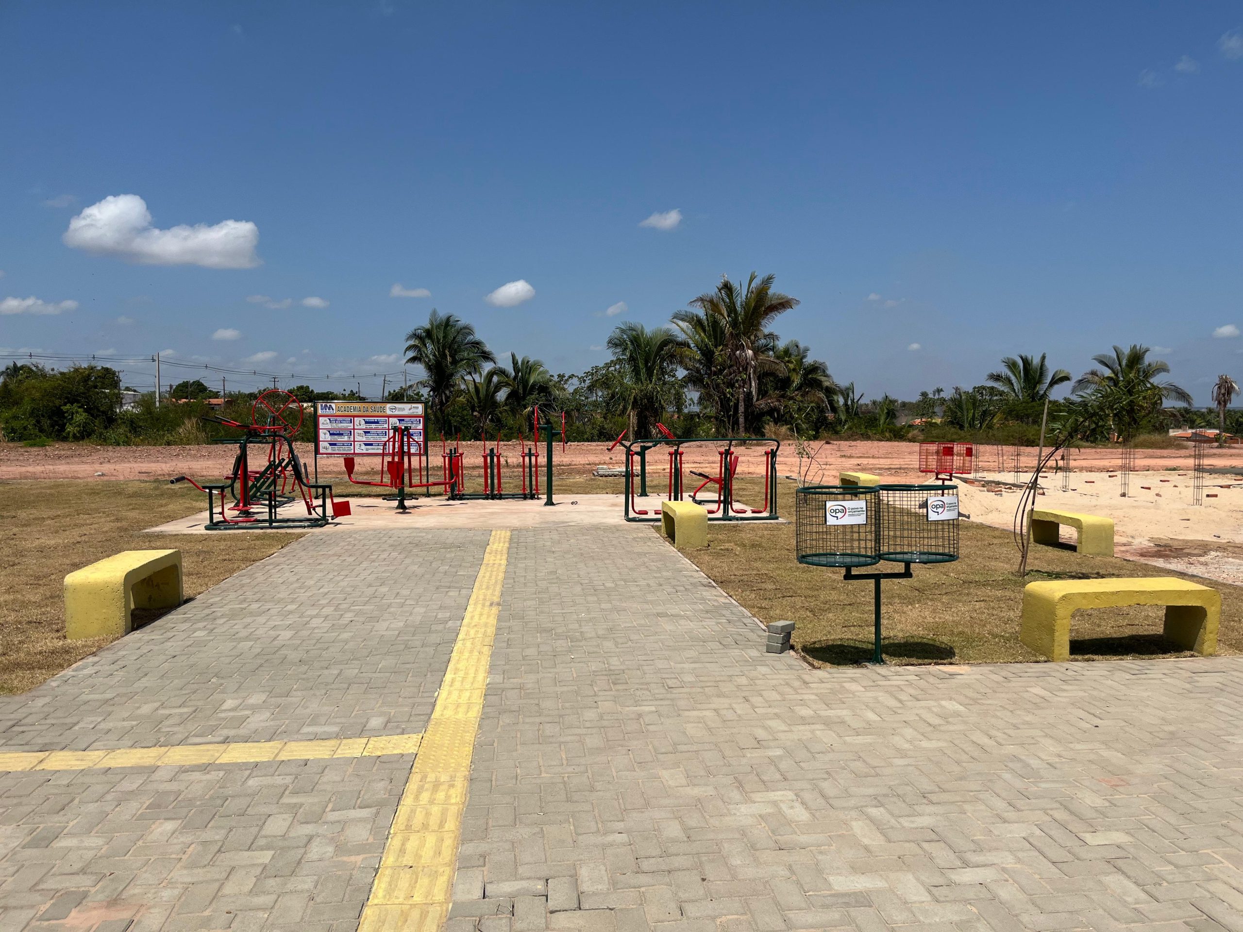 Governo finaliza praça no Residencial Vila Nova, zona norte de Teresina