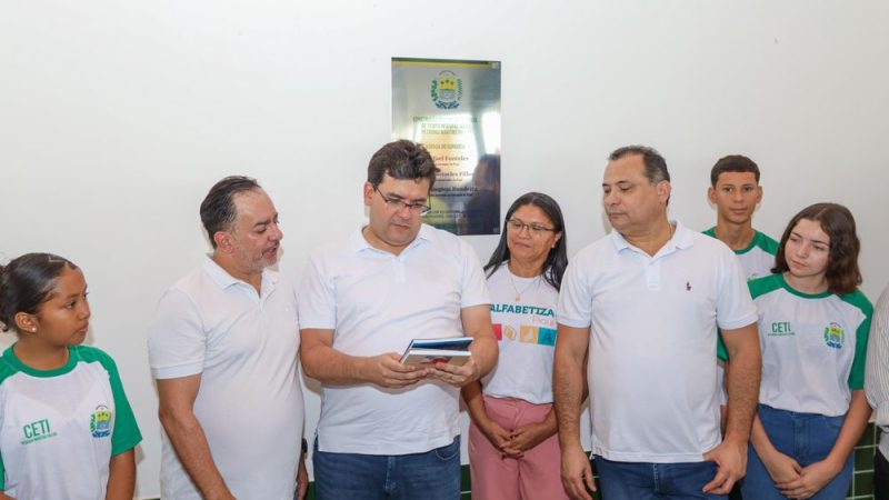 Rafael Fonteles entrega reforma de escola que vai beneficiar mais de 280 estudantes em Alvorada do Gurguéia