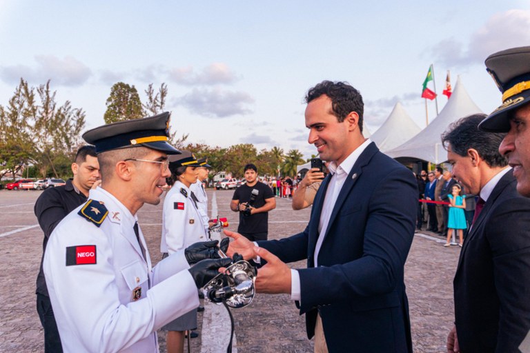 Vice-governador prestigia formatura do Curso de Formação de Oficiais