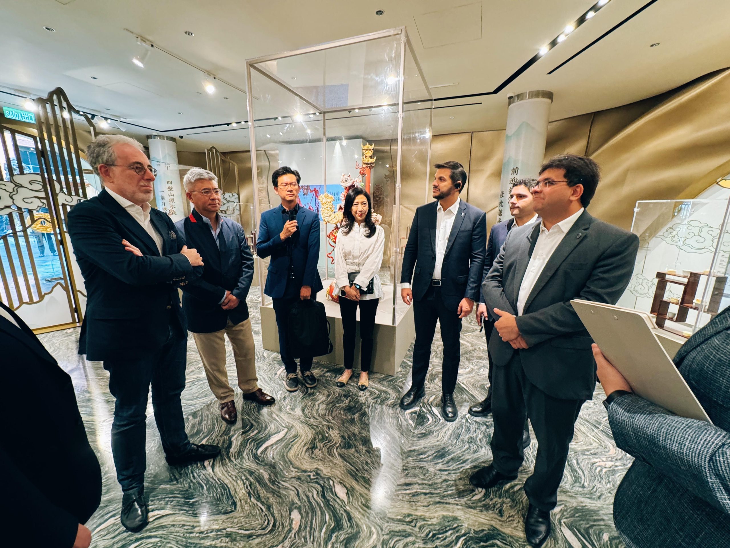 Governador apresenta potencial do Piauí para grupos empresariais do setor de turismo em Macau, na China