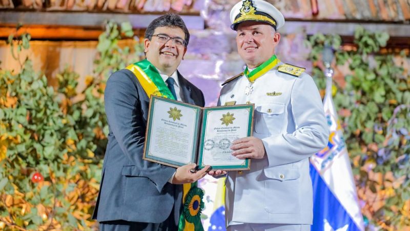 Governador Rafael Fonteles homenageia 27 pessoas na Cerimônia de Outorga da Ordem Estadual do Mérito Renascença do Piauí em Parnaíba