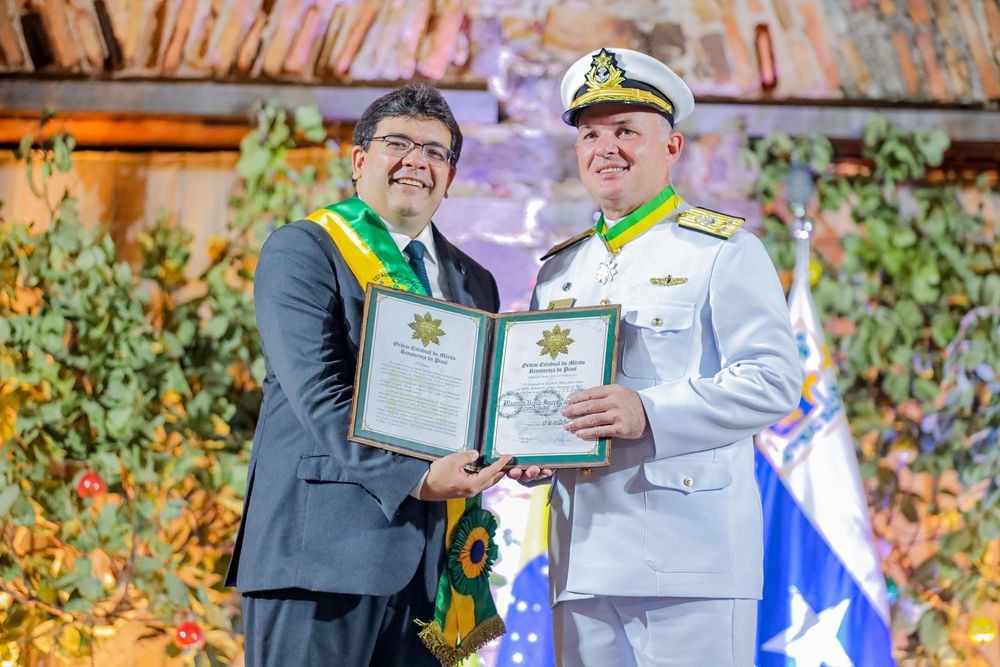 Governador Rafael Fonteles homenageia 27 pessoas na Cerimônia de Outorga da Ordem Estadual do Mérito Renascença do Piauí em Parnaíba