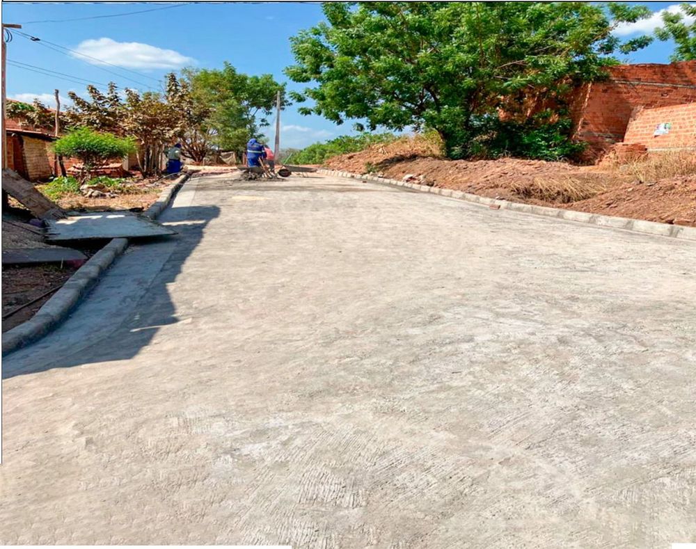 Secretaria da Infraestrutura inicia pavimentação em 21 bairros de Teresina