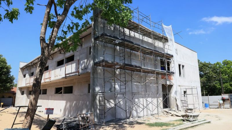 Secretário da Infraestrutura visita obras de modernização do Campus Poeta Torquato Neto da Uespi