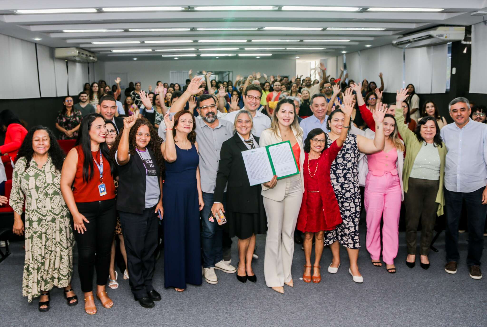 Novos membros do Conselho de Assistência Social tomam posse, nesta sexta-feira (2)