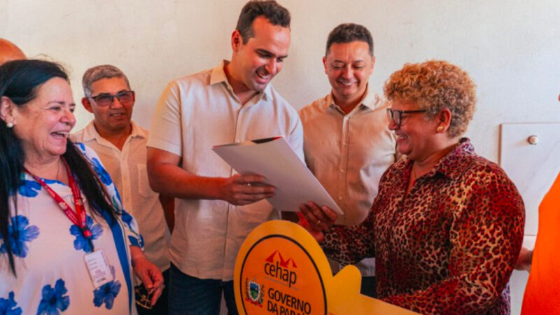 Governador em exercício entrega unidades habitacionais em Sumé e recebe Título de Cidadão de Zabelê