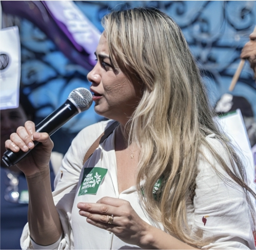 Presidente do Sindicato dos Urbanitários Dafne Orion defende fim da escala 6X1