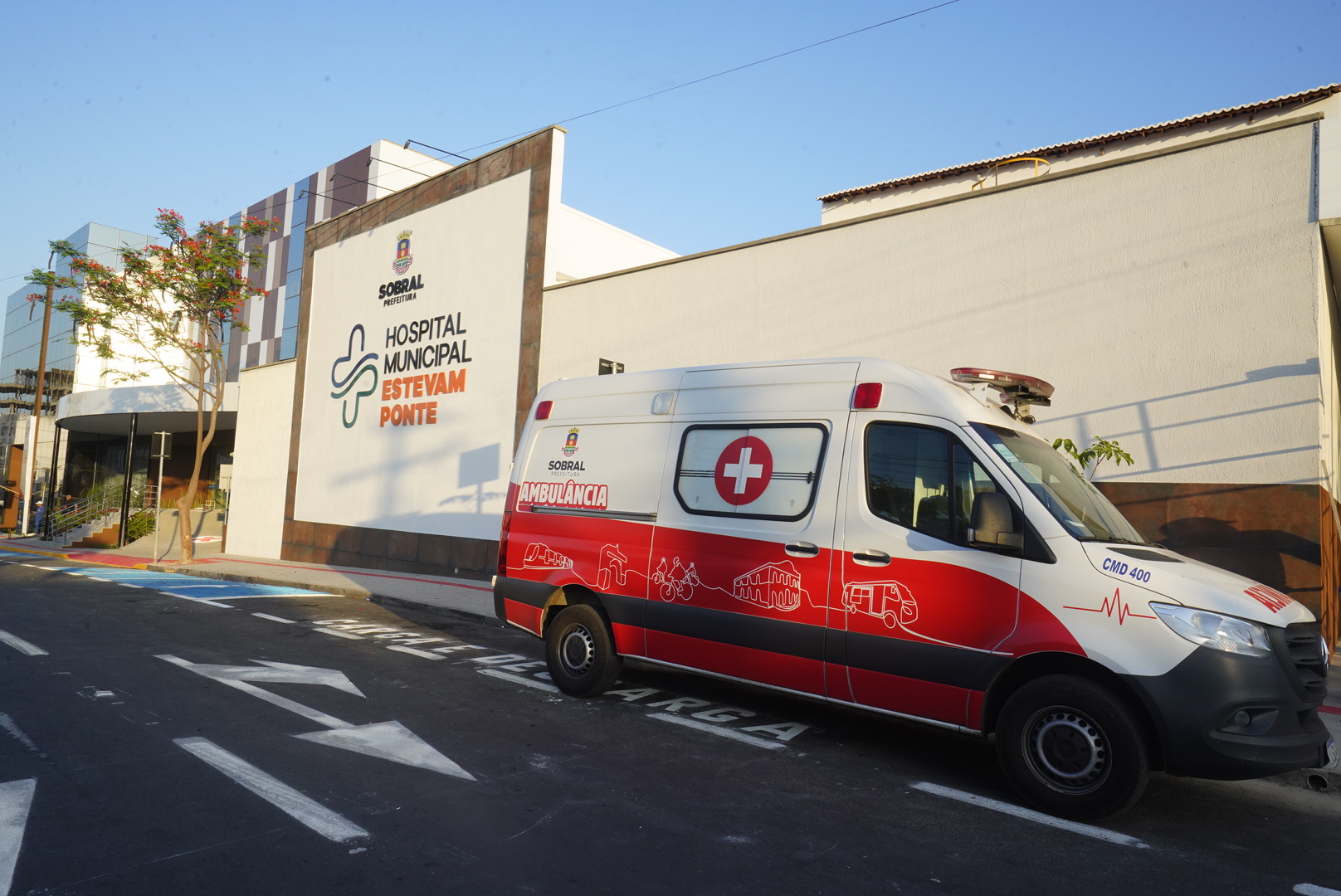 Parceria entre Governo do Ceará e Prefeitura, primeiro Hospital Municipal de Sobral é entregue com novos serviços à população