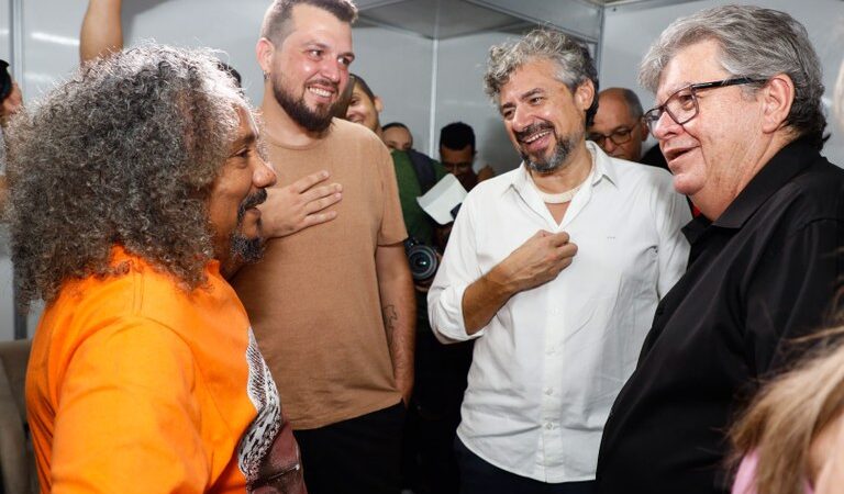 FliParaíba: João Azevêdo participa do encerramento do primeiro Festival Literário Internacional da Paraíba