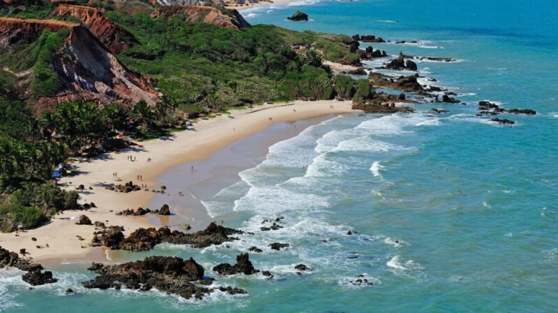 Praias da cidade de Conde apresentam boas condições e qualidade para banhistas, aponta Sudema