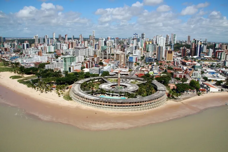 MPPB investiga abandono do Hotel Tambaú e riscos à saúde pública