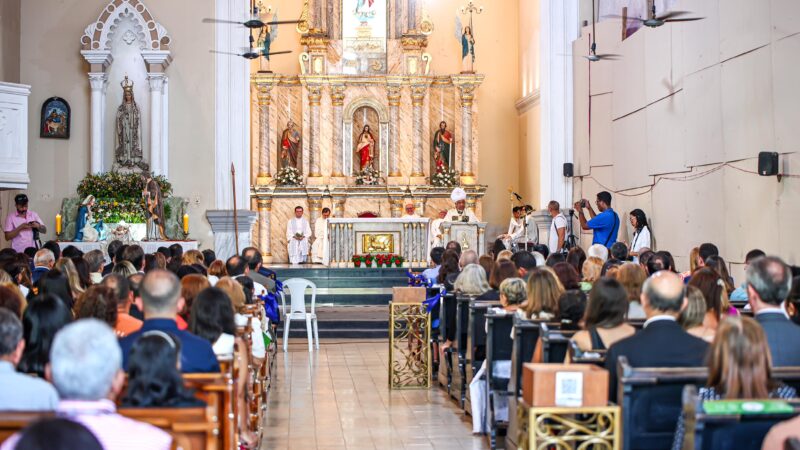 Prefeito e vice participam de missa e falam em mensagem de esperança a Teresina