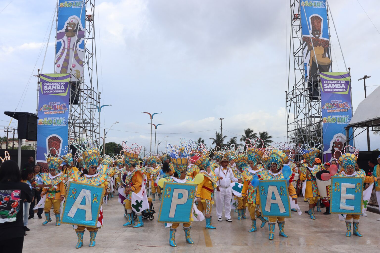 Bloco Tradicional da APAE de São Luís leva inclusão e alegria ao Terminal Rodoviário