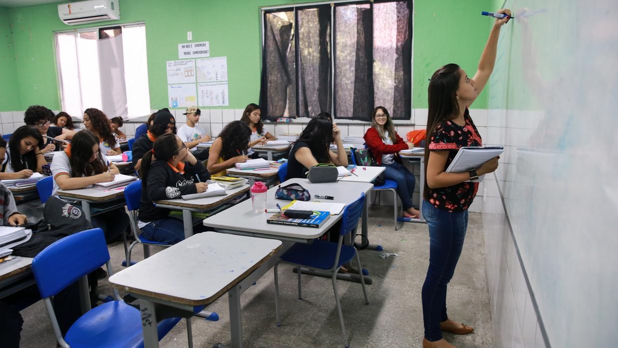 Seduc fará nova convocação de concursos para professores regulares e indígenas no CE; veja detalhes