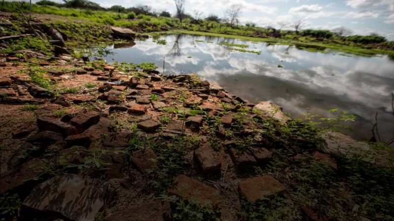 Ruínas de cidade cearense submersa pelo Castanhão reapareceram há 12 anos; veja imagens