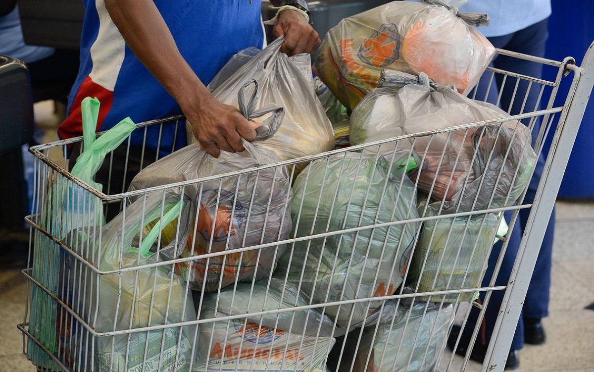 Sergipe é o terceiro estado que mais cobra ICMS sobre a cesta básica, aponta Abras