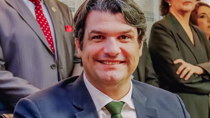 Leo Bezerra assume Prefeitura de João Pessoa durante viagem de Cícero Lucena a Portugal