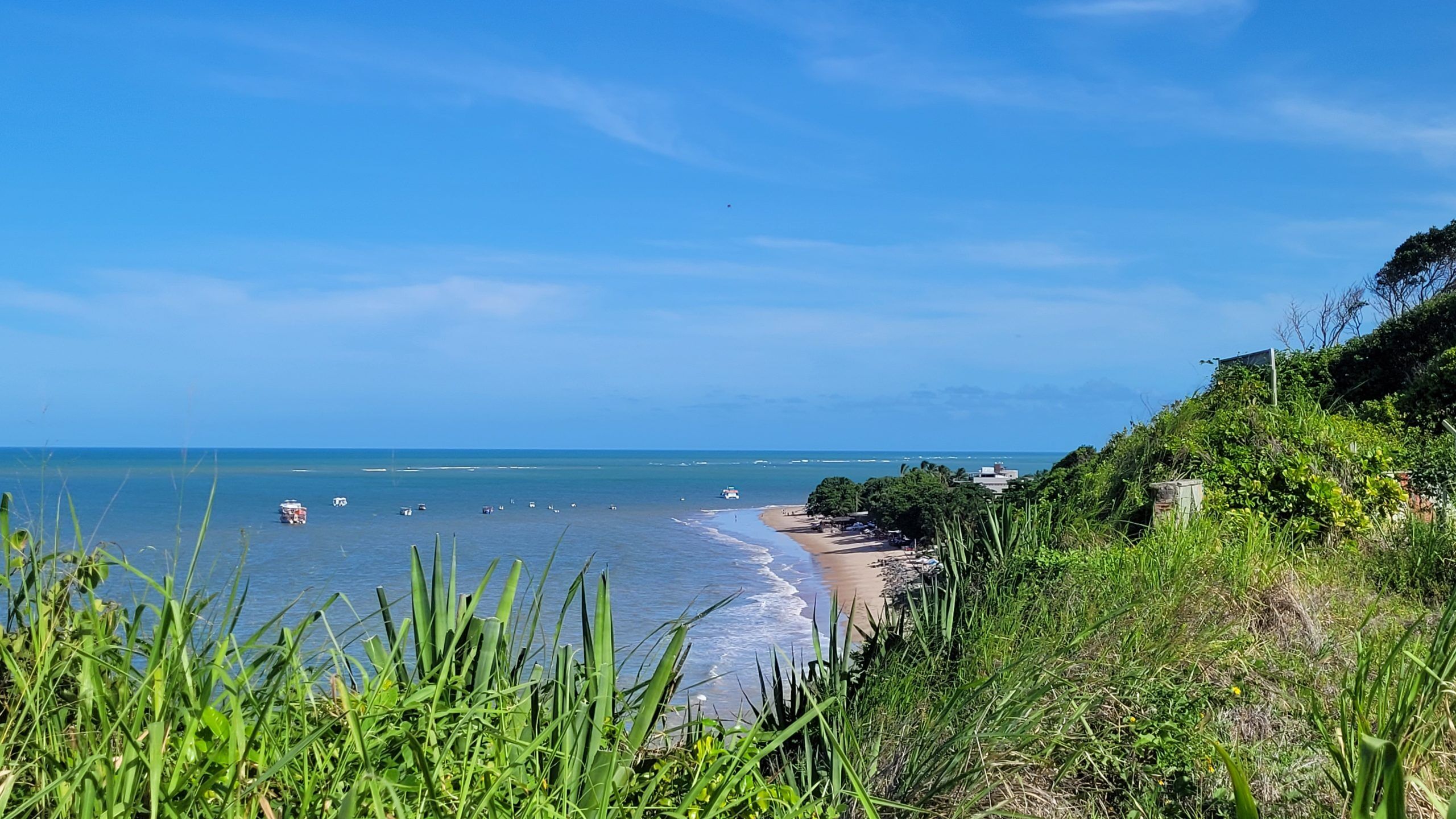 Relatório preliminar de intervenção para conter avanço do mar em João Pessoa deve ser apresentado este mês, afirma secretário do meio ambiente