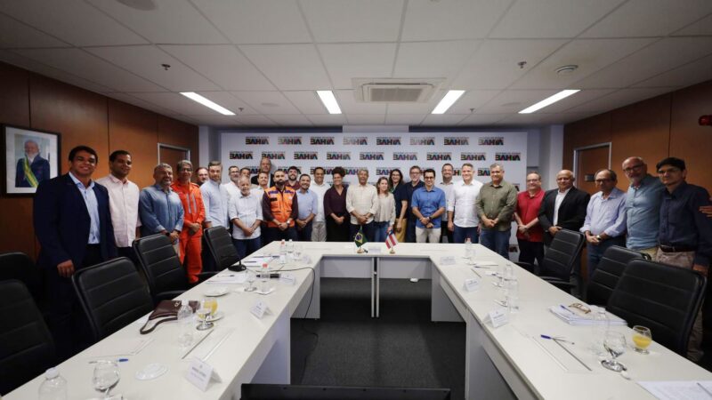 Governador reúne equipe para definir novas ações emergenciais de convivência com a seca na Bahia