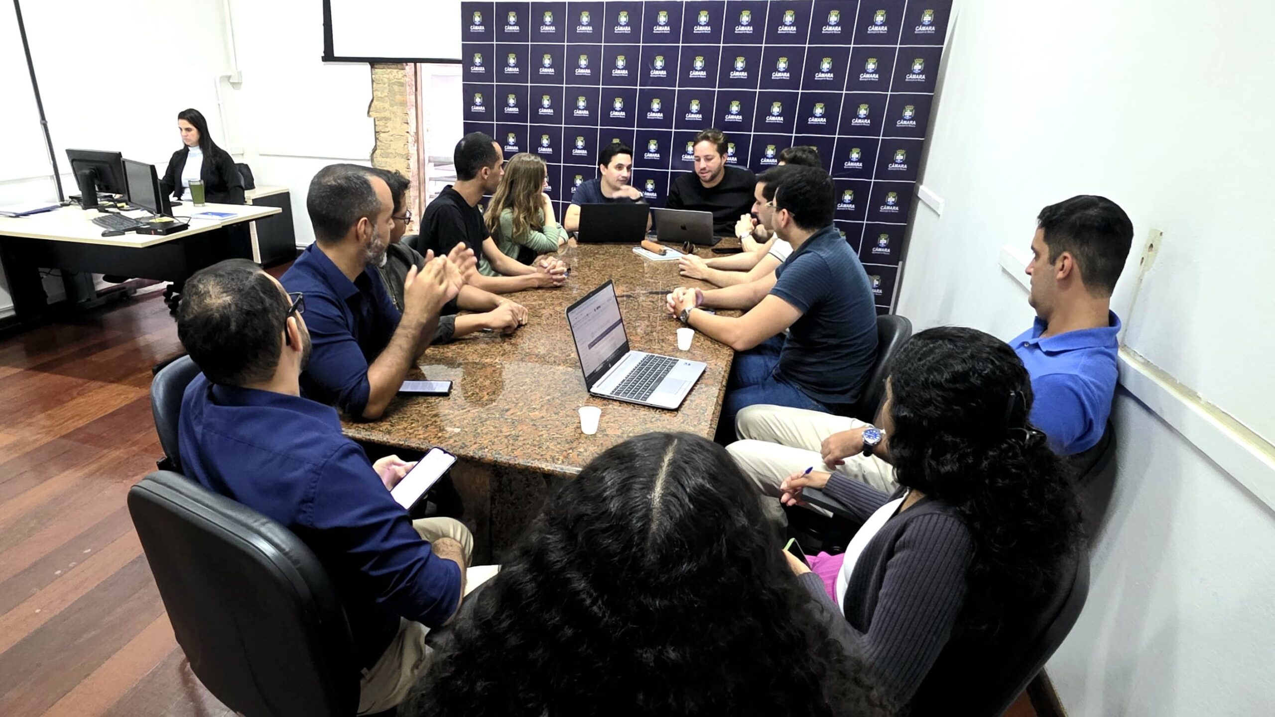 Novos servidores iniciam trabalho de atualização do Regimento Interno da Câmara de Maceió