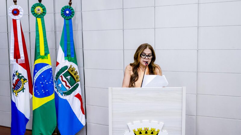 Vereadora Silvania Barbosa defende maior atenção à saúde mental e propõe ações de acompanhamento nas escolas 