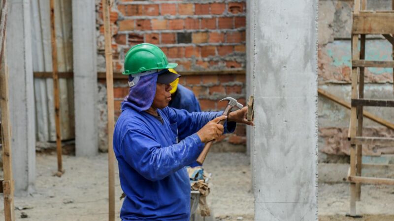 Governo do Estado investe em educação e impulsiona geração de empregos com obras em toda a Bahia