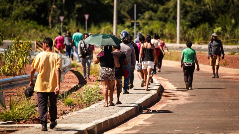 Mais de 130 famílias são retiradas de ocupação em terreno próximo à UFPI após ordem judicial
