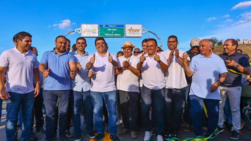 Governador inaugura pavimentação de rodovia de 101 km que liga Simplício Mendes, Colônia do Piauí e Oeiras
