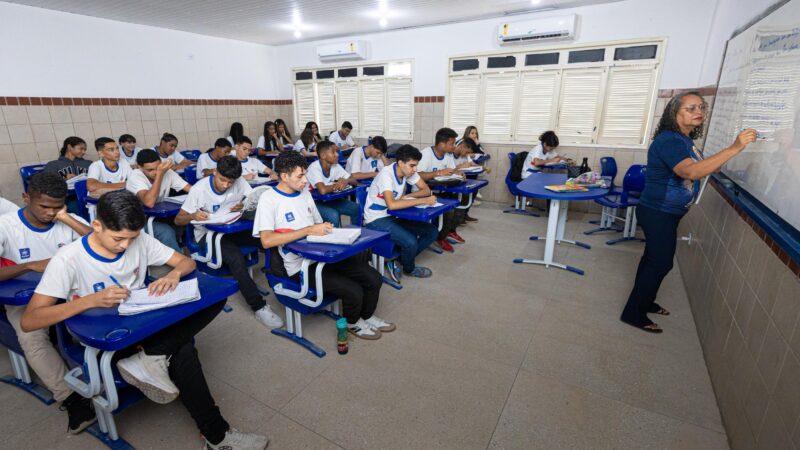 Governo inicia pagamento do Fundef aos profissionais da Educação