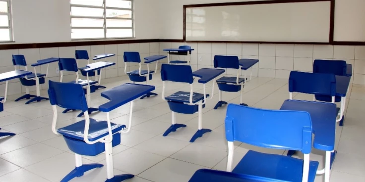 Mais de 280 mil estudantes voltam às aulas nesta segunda-feira nas escolas da rede estadual
