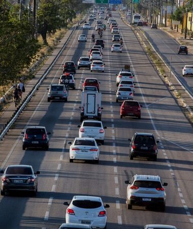 Inteligência Artificial muda setor de transportes com análises de trânsito e até previsão de pedidos