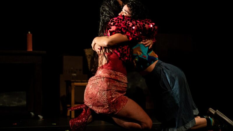 Com reflexões pelo olhar feminino no teatro, espetáculo “Eu Capitu” chega à São Luís